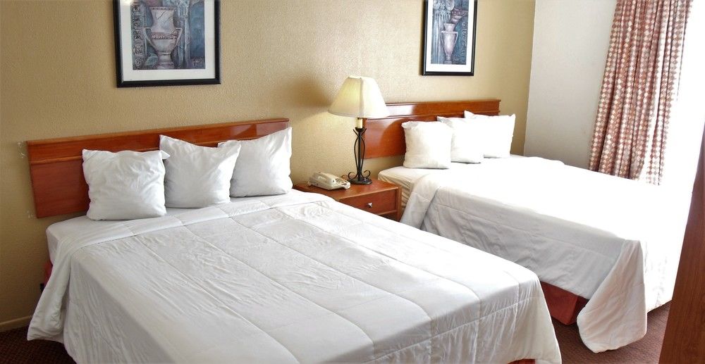 Portofino Beach Inn - photo 15
