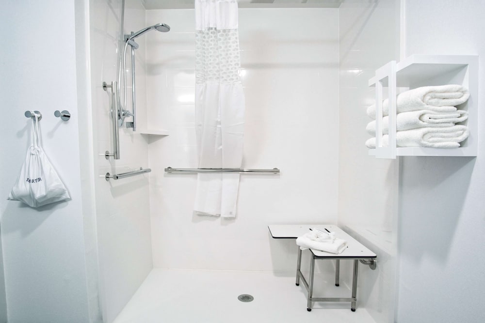 Hampton Inn Oklahoma City Yukon - photo 31