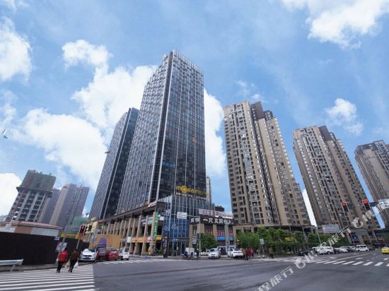 Houke Smart Hotel - carbon neutral hotel in Chongqing