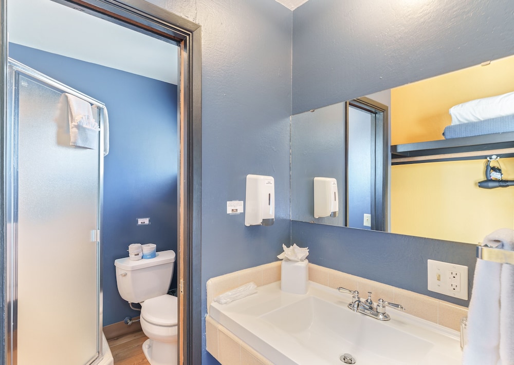 Carmel River Inn & Cottages - photo 46