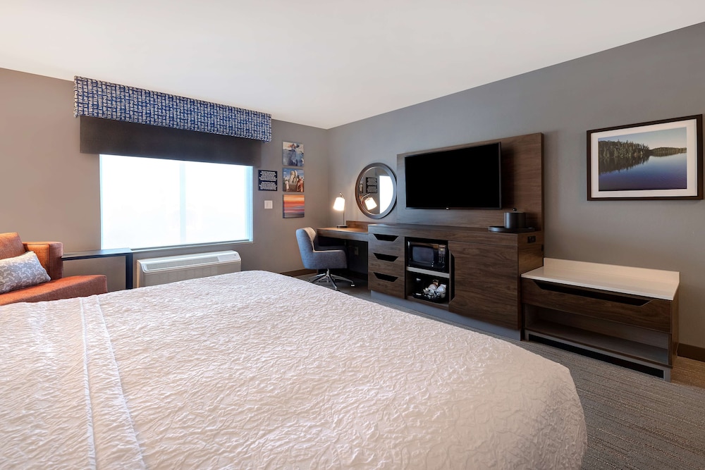 Hampton Inn Crown Point - photo 7