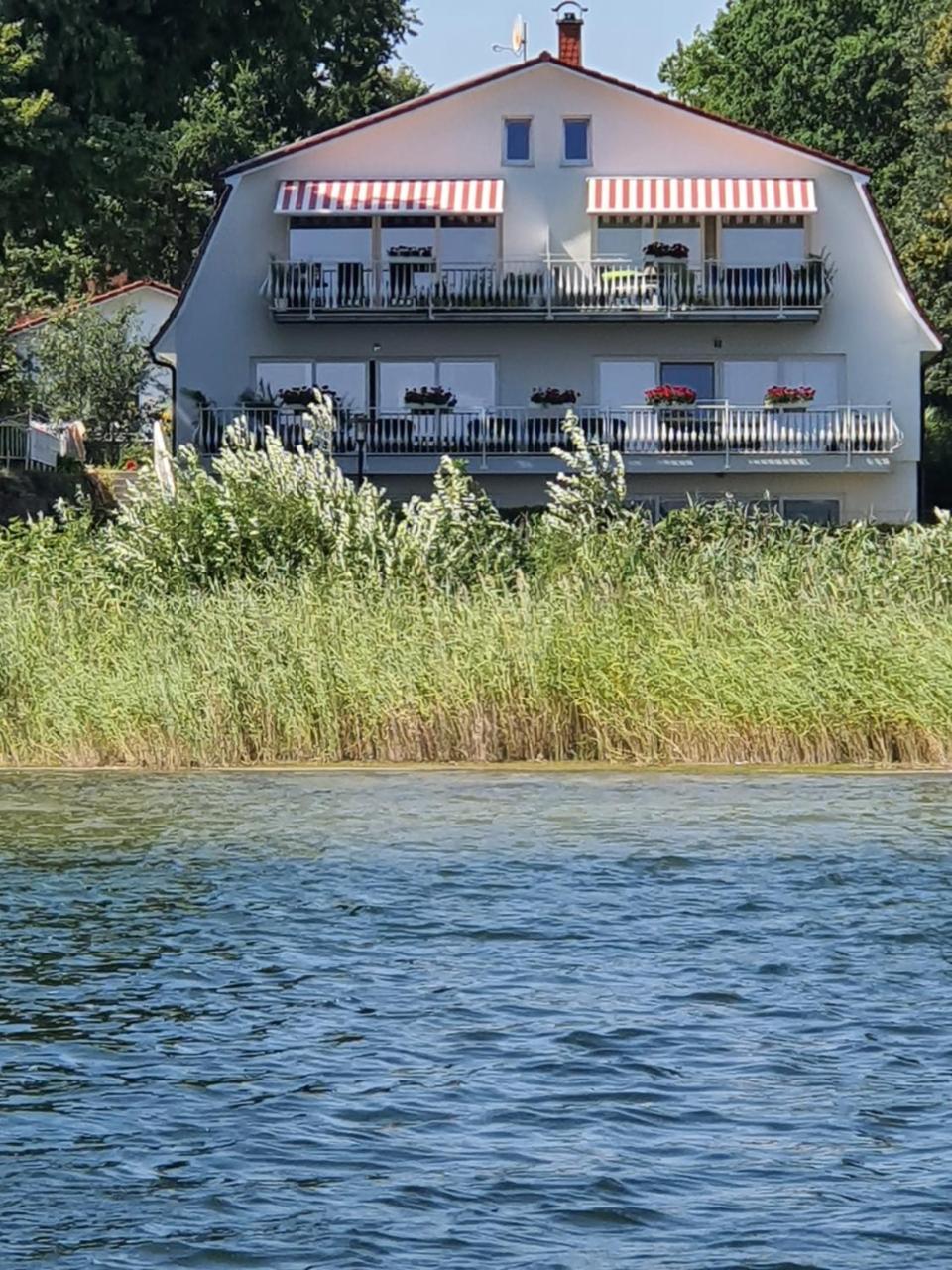 Villa Seeschwalbe Plau — 4-Star Luxury Hotel in Plau Am See, Germany