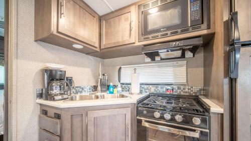 Moab Rv Resort Rv III Fully Setup Ok43 - last minute hotel in Moab
