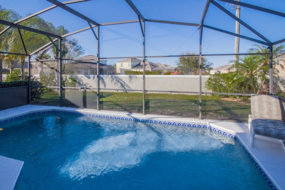 3 Bed 2 Bath In Golf Resort With Private Pool 3 Bedroom Home by RedAwning Haines City - photo 11
