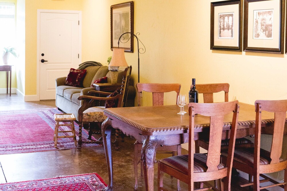 High Cotton Inn - photo 33