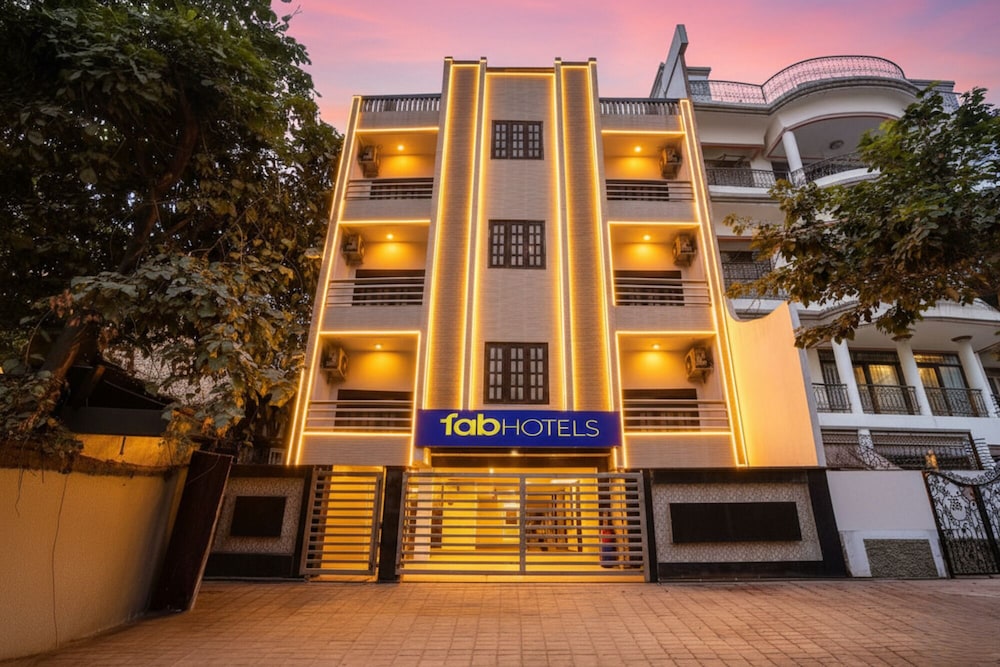 Fabexpress Prime Inn - last minute hotel in Allahabad