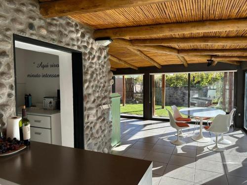 Cottage de los Andes — 4-Star Luxury Hotel in Mendoza, Argentina