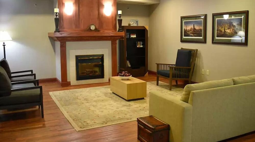 Diamond Jo Worth Casino Hotel - photo 2