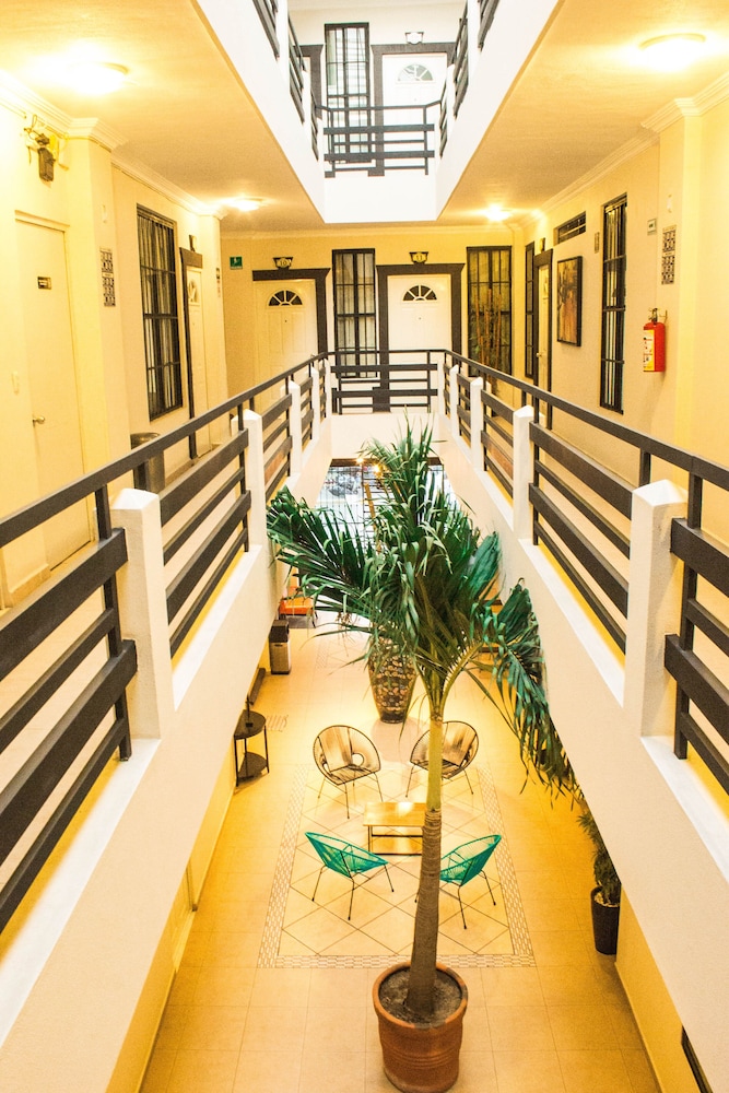 Hotel Esmeralda's