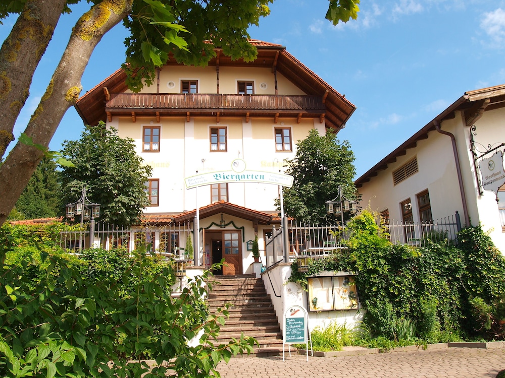 Gasthof Kampenwand Bernau — hotel in Bernau Am Chiemsee
