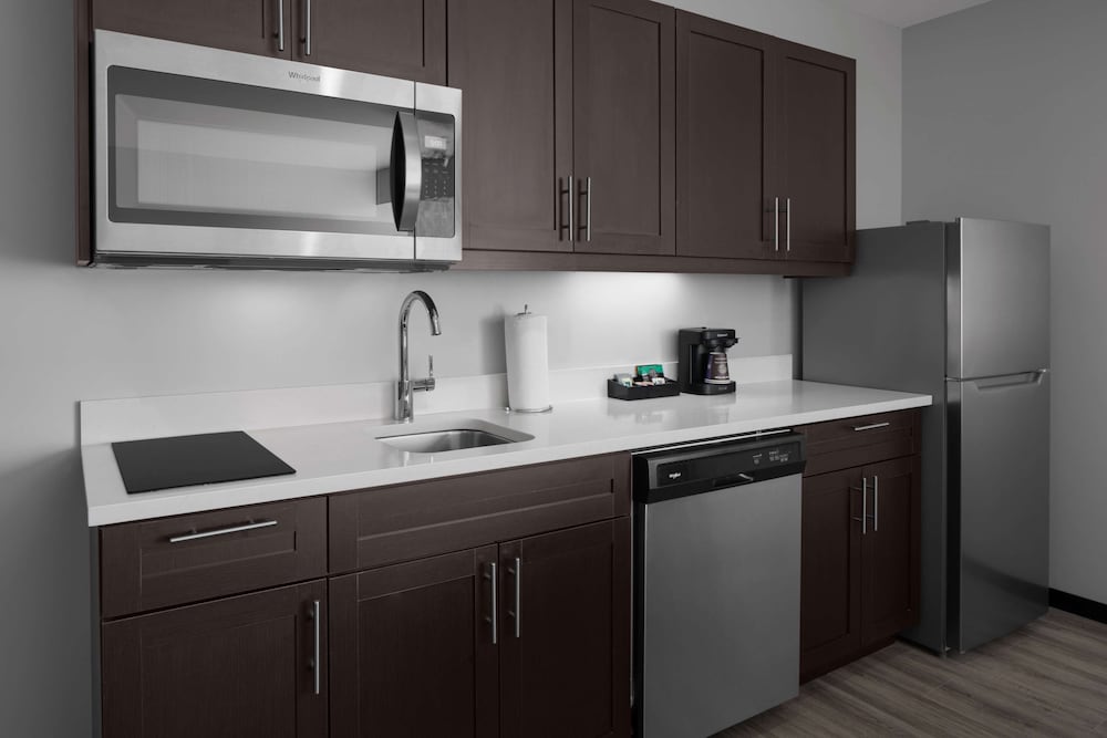 Homewood Suites by Hilton Charlotte Uptown First Ward - photo 20