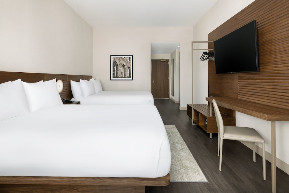 AC Hotel Newtown Square - photo 11