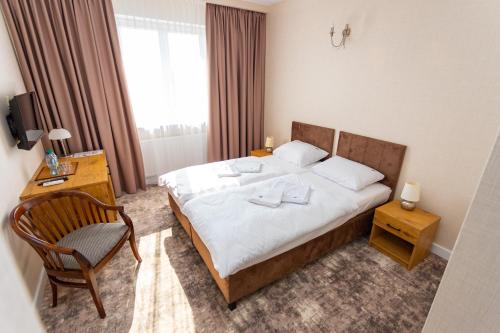 Hotel Trzy Podkowy — Biskupiec — photo 2