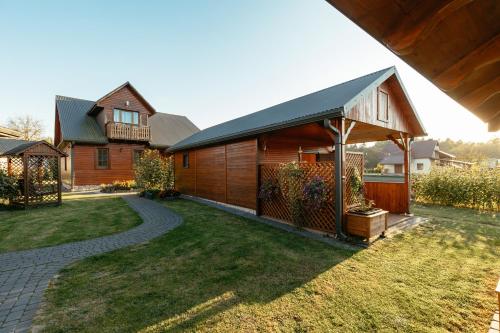 Domek Słoneczny z jacuzzi in Susiec, Poland