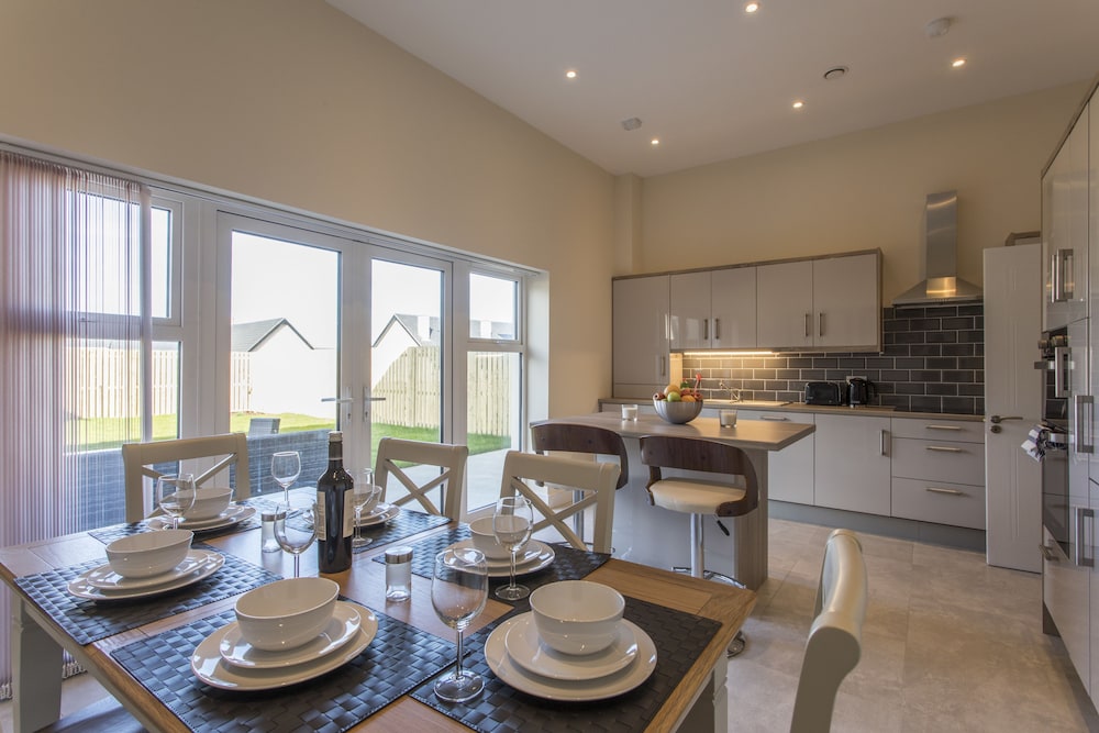 Luxurious Malahide Townhouse — 4-Star Luxury Hotel in Malahide, Republic of Ireland