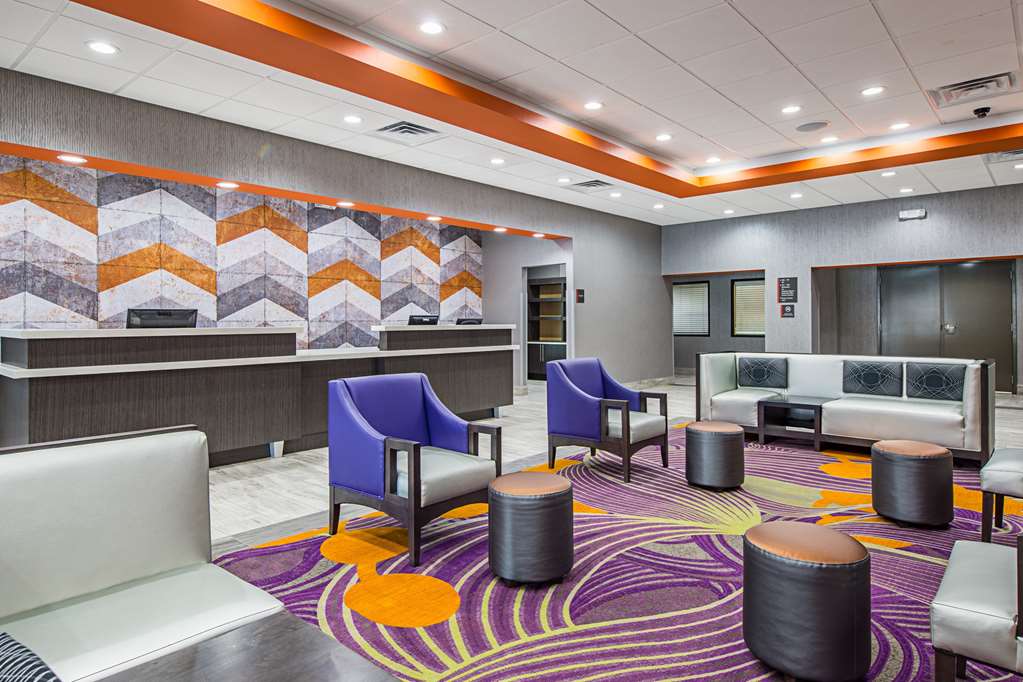 Best Western Plus Clemson Hotel & Conference Center - photo 3