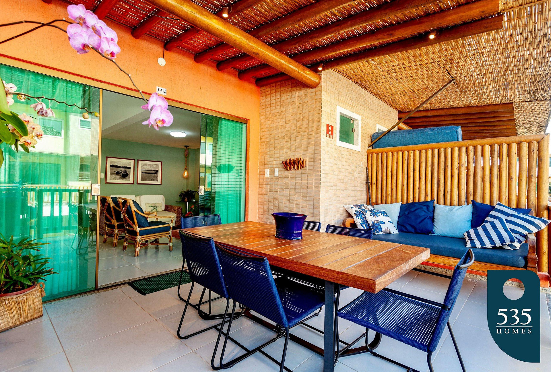 LUXO Village perto da praia de Itacimirim 4 Suítes in Camacari, Brasil