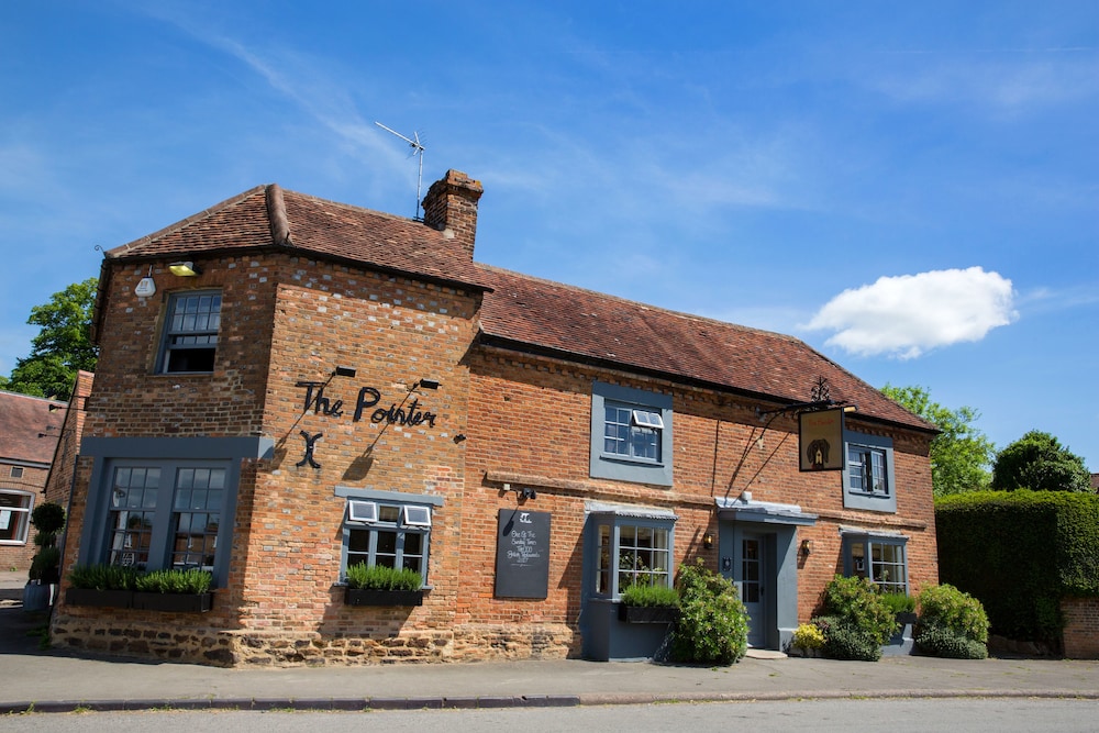 The Pointer - carbon neutral hotel in Brill