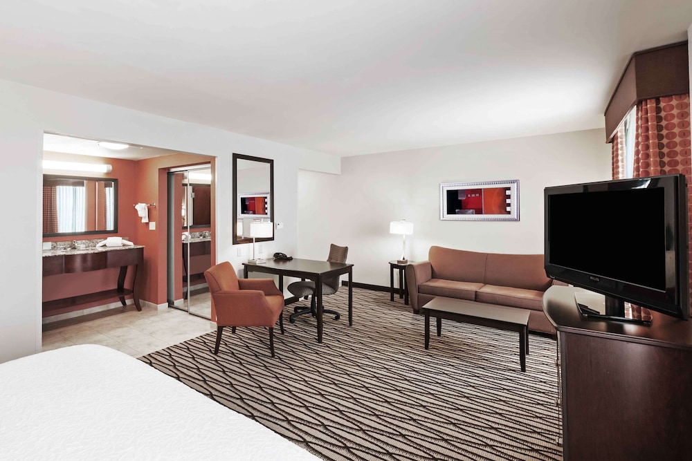 Hampton Inn & Suites Morgan City - photo 10