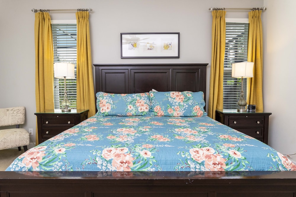 Gorgeous 4Bd with Pool @ 4072 Solterra Resort Davenport - photo 3