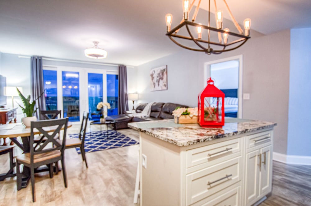 Laketown Wharf Resort by Aneliya's Rentals - photo 386