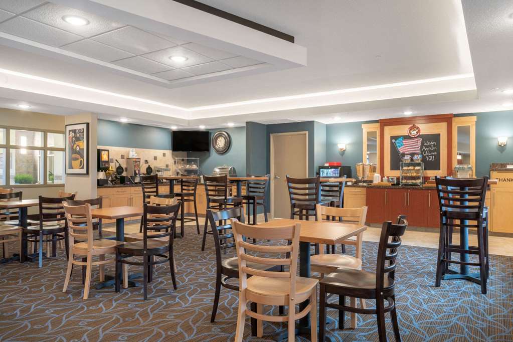 AmericInn by Wyndham Windom - photo 15