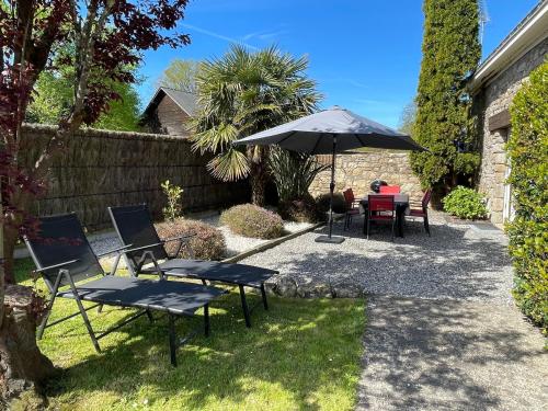 Gite Charmant Avec Cheminee Jardin Clos Et Equipements Bebe A Proximite De La Cote Fr 1 306 842 — Saint Molf