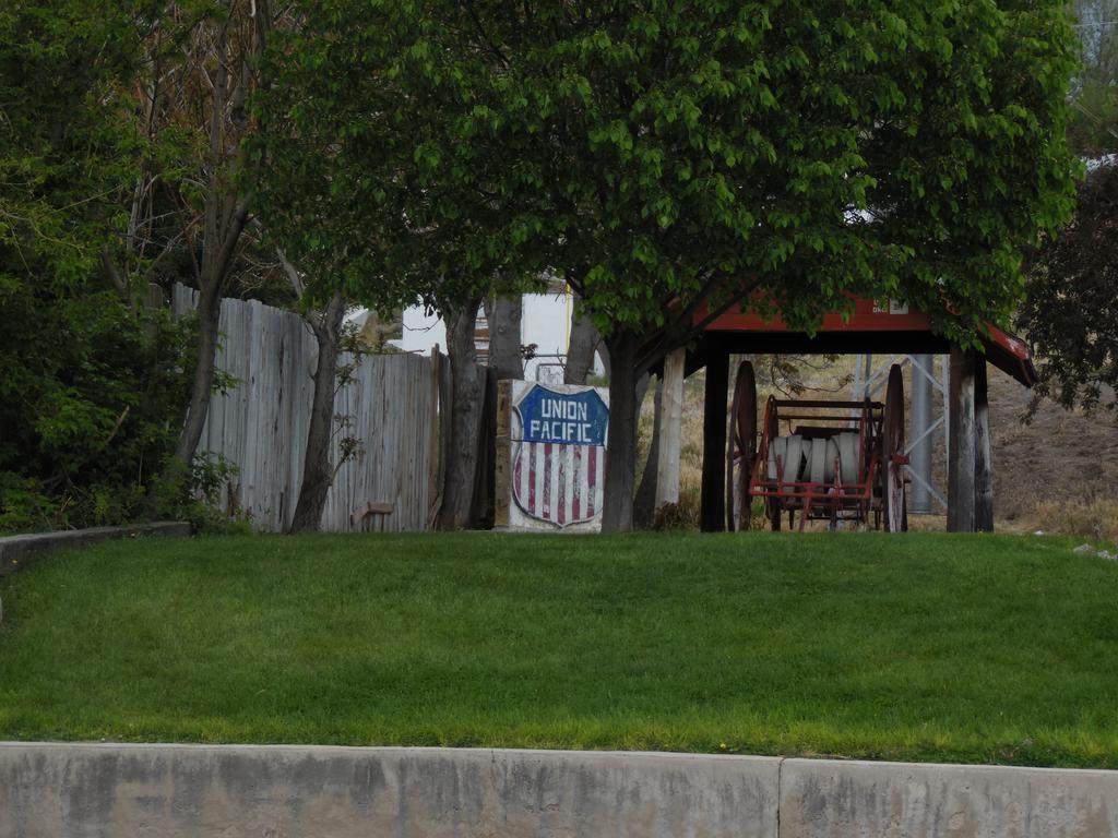 Hudson Inn Milford - photo 9