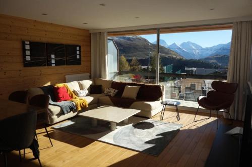 Homency Residence Azur G5 — 4-Star Luxury Hotel in Huez, France
