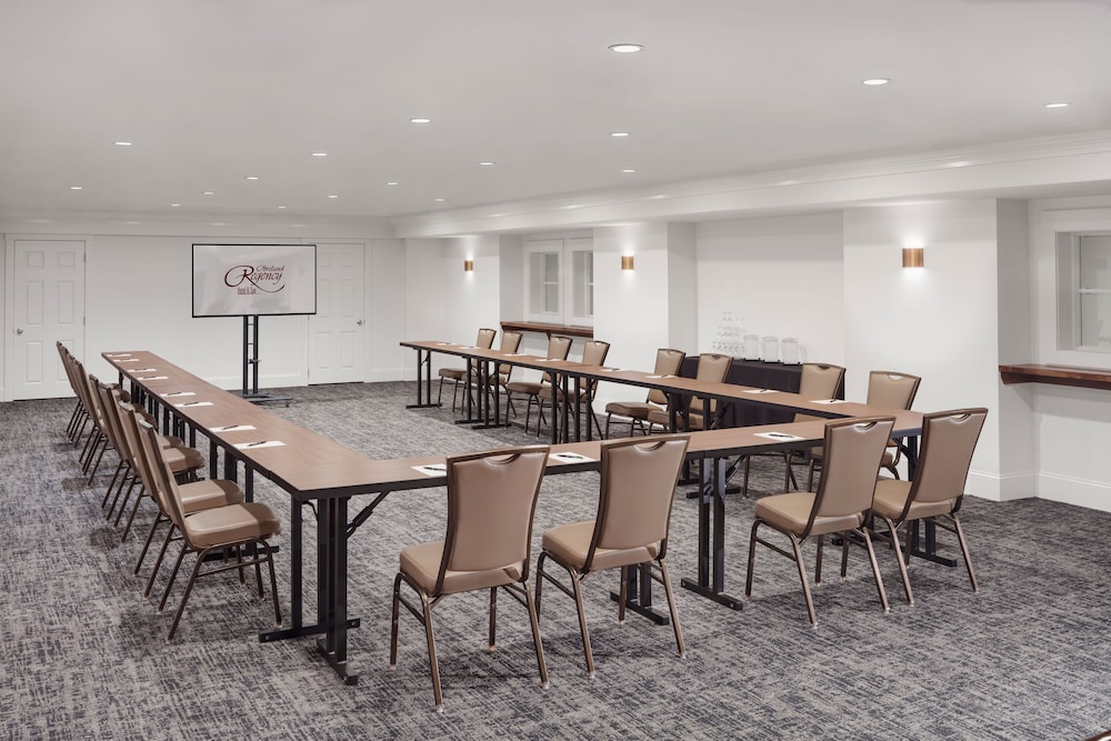 Portland Regency Hotel & Spa - photo 27