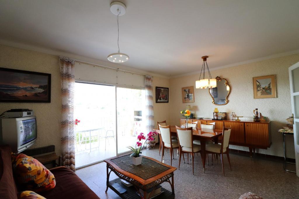 2186 El Corsario — Roses