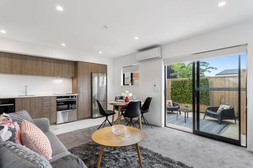 Luxury Style Free Street Parking CBD Location — 4-Star Luxury Hotel in Christchurch, New Zealand
