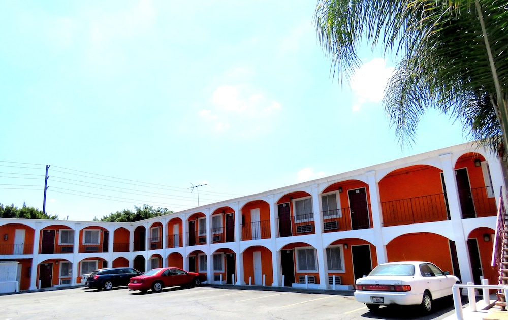 Central Inn Motel - photo 28
