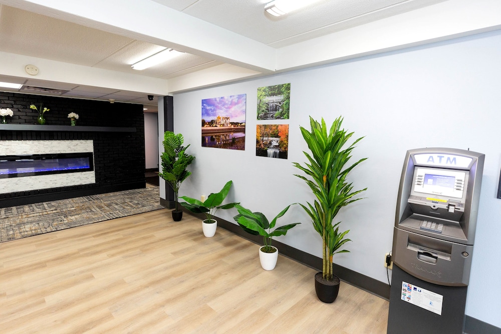 Coratel Inn & Suites by Jasper Mankato - photo 43