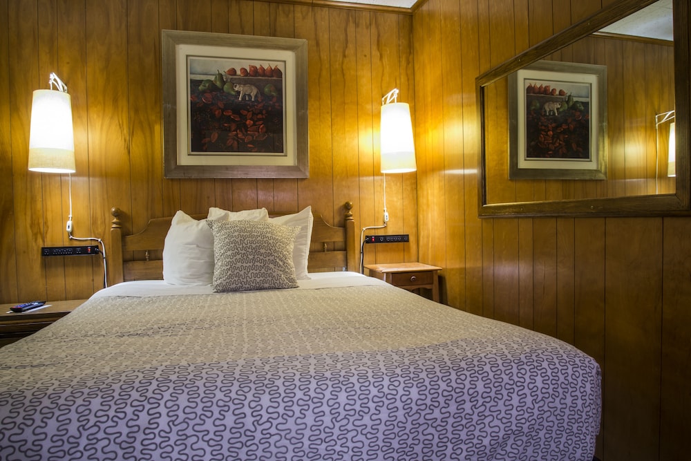 Fairway Overnight & Extended Stay - photo 8