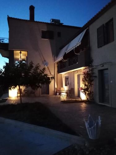 La Casa di Elen4 — 4-Star Luxury Hotel in Myrina, Greece