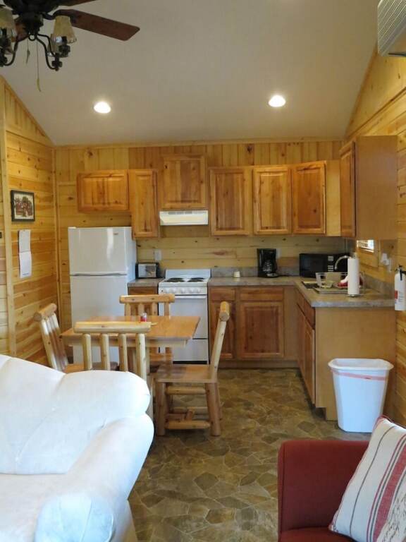 Creekside Resort - photo 9