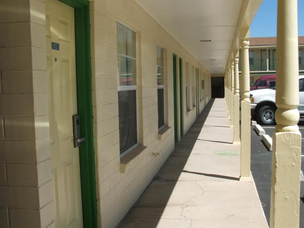 Arizona Inn Kingman - photo 32