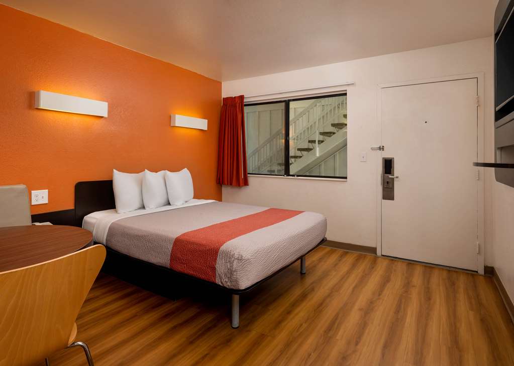 Motel 6 Pismo Beach CA - photo 4