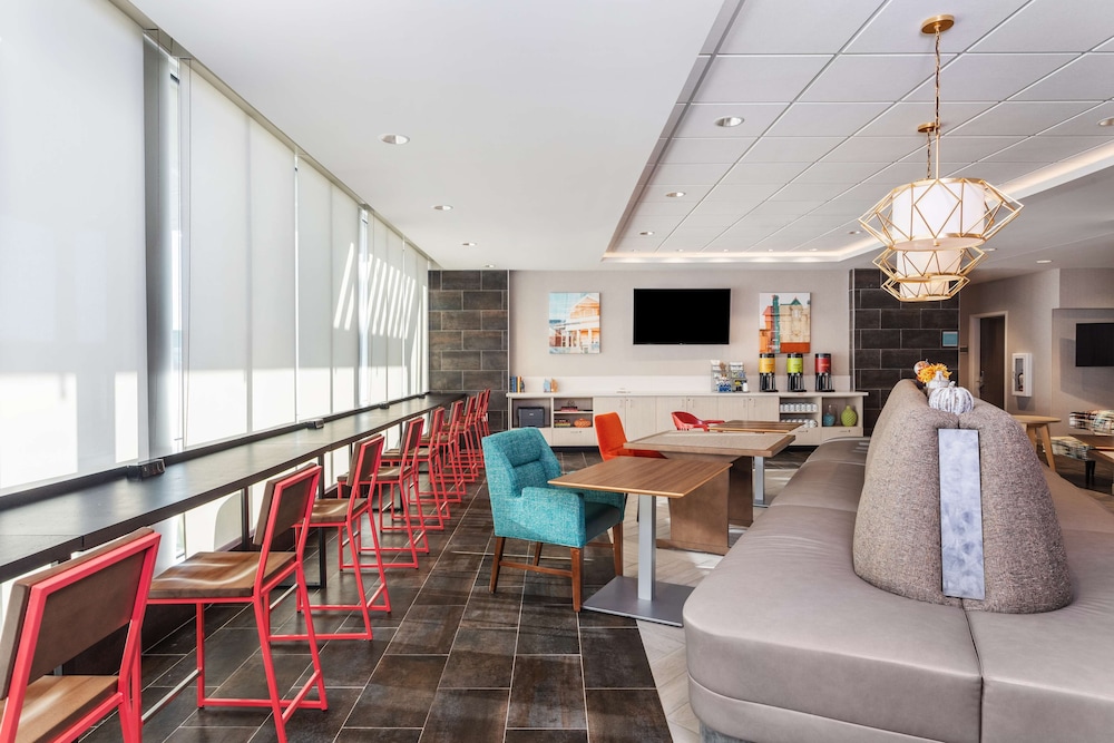 Home2 Suites by Hilton Cedar Rapids Westdale - photo 2