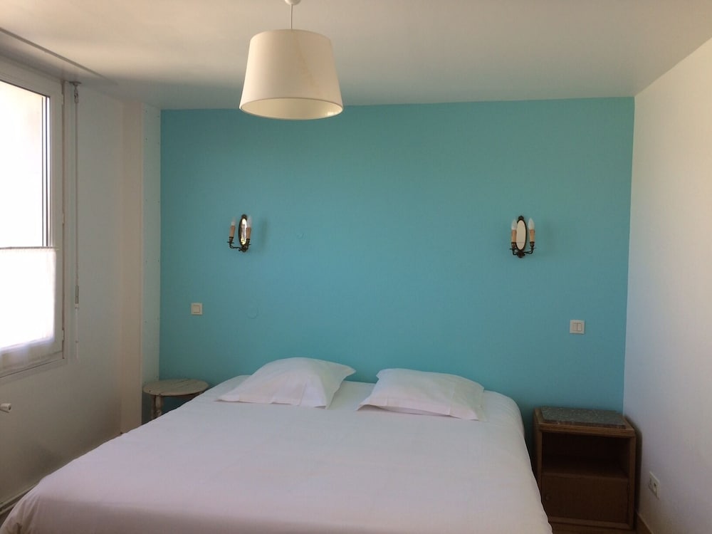 Hotel Richelieu — hotel in Calais