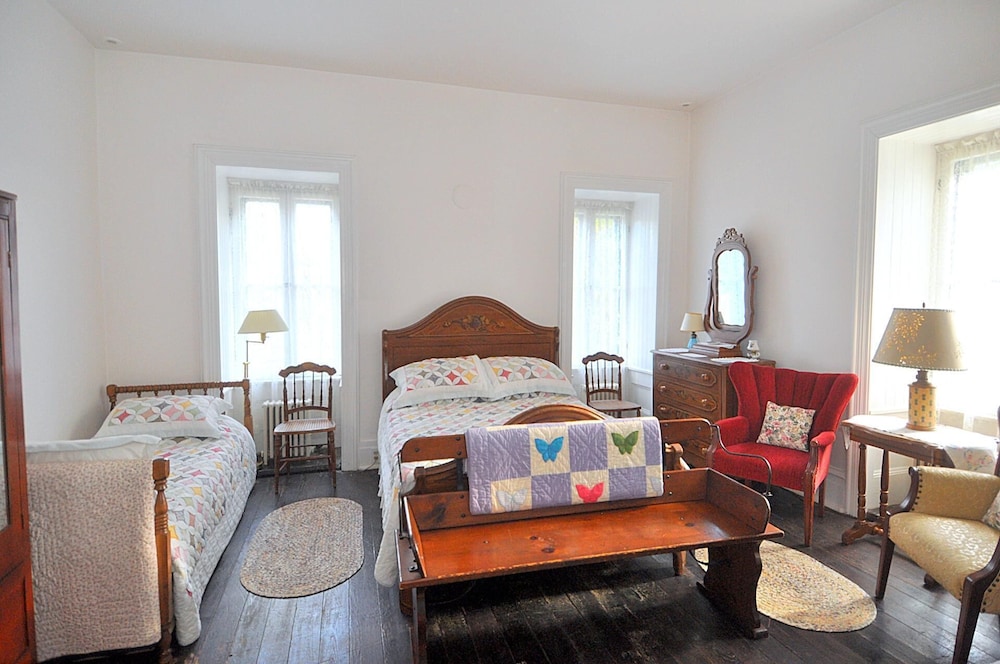 Manor at Berkeley Springs — Berkeley Springs — photo 4