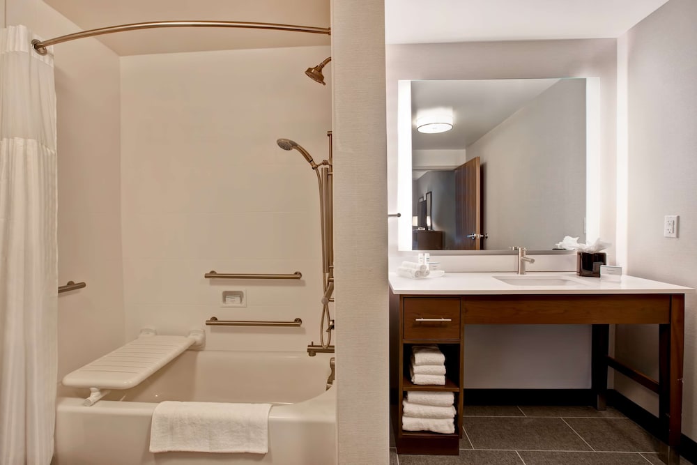 Homewood Suites by Hilton Summerville - photo 22