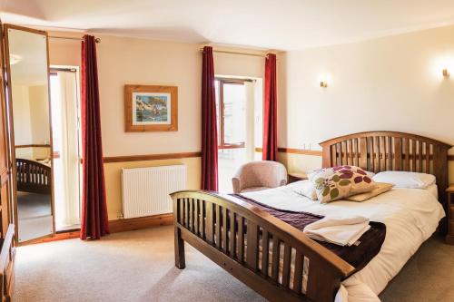 Fernhill Hotel — 4-Star Luxury Hotel in Rochdale, United Kingdom