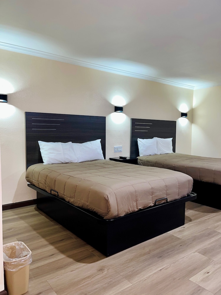 Del Aire Inn Lax - photo 24