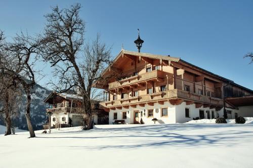 Apartment Wachinghof — 4-Star Luxury Hotel in Reith Bei Kitzbuehel, Austria