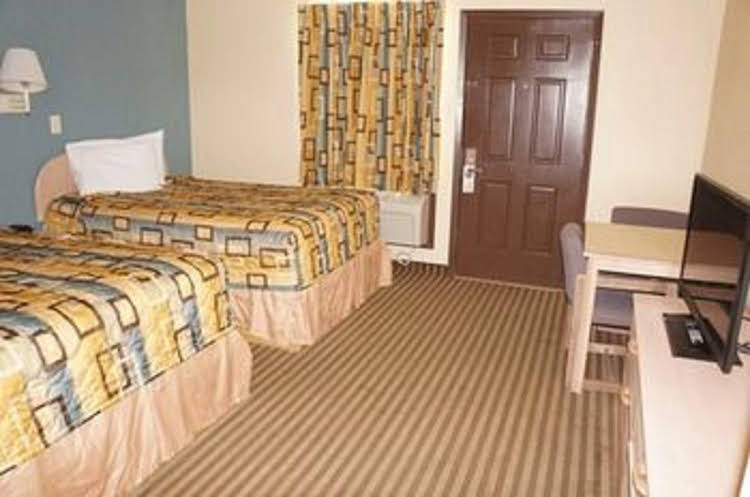 Surfside Inn Suites - photo 15