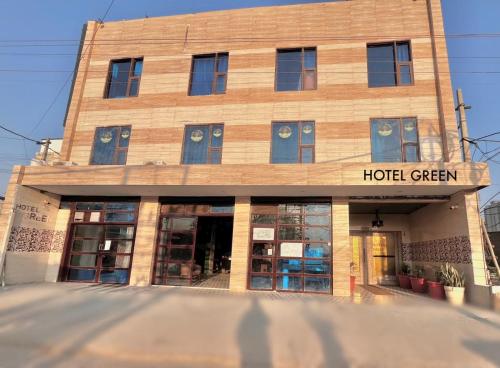 Hotel Green — hotel in Kharar