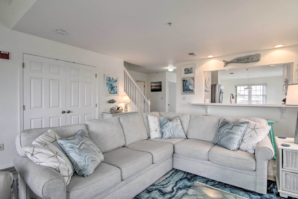 Ocean View Resort Condo w Pool Access & Bay Views - photo 5