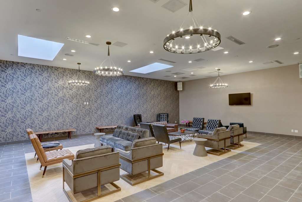 Microtel Inn by Wyndham Long Island City - photo 11